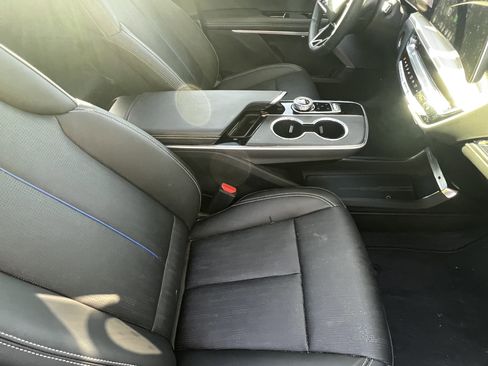 Used 2025 Cadillac Lyriq Sport image 45