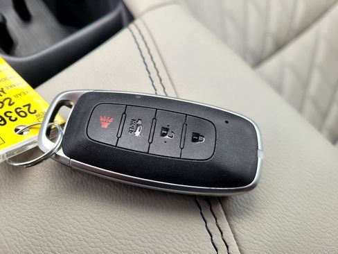 Used 2026 Nissan Sentra SL w/ Floor Mat Package FWD image 34