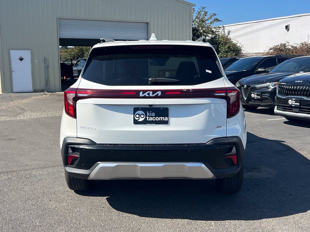 Certified 2025 Kia Seltos EX AWD/4WD image 10