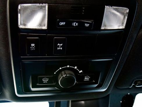 Used 2018 Toyota Tacoma TRD Off-Road image 27