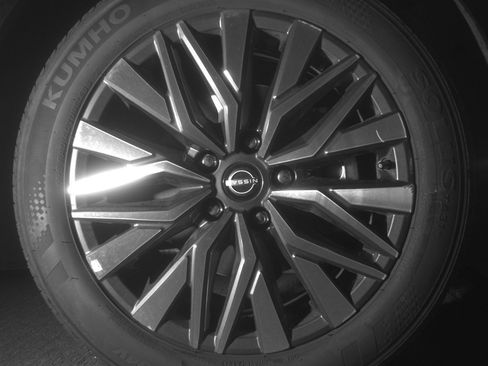 Used 2025 Nissan Altima 2.5 SV image 13