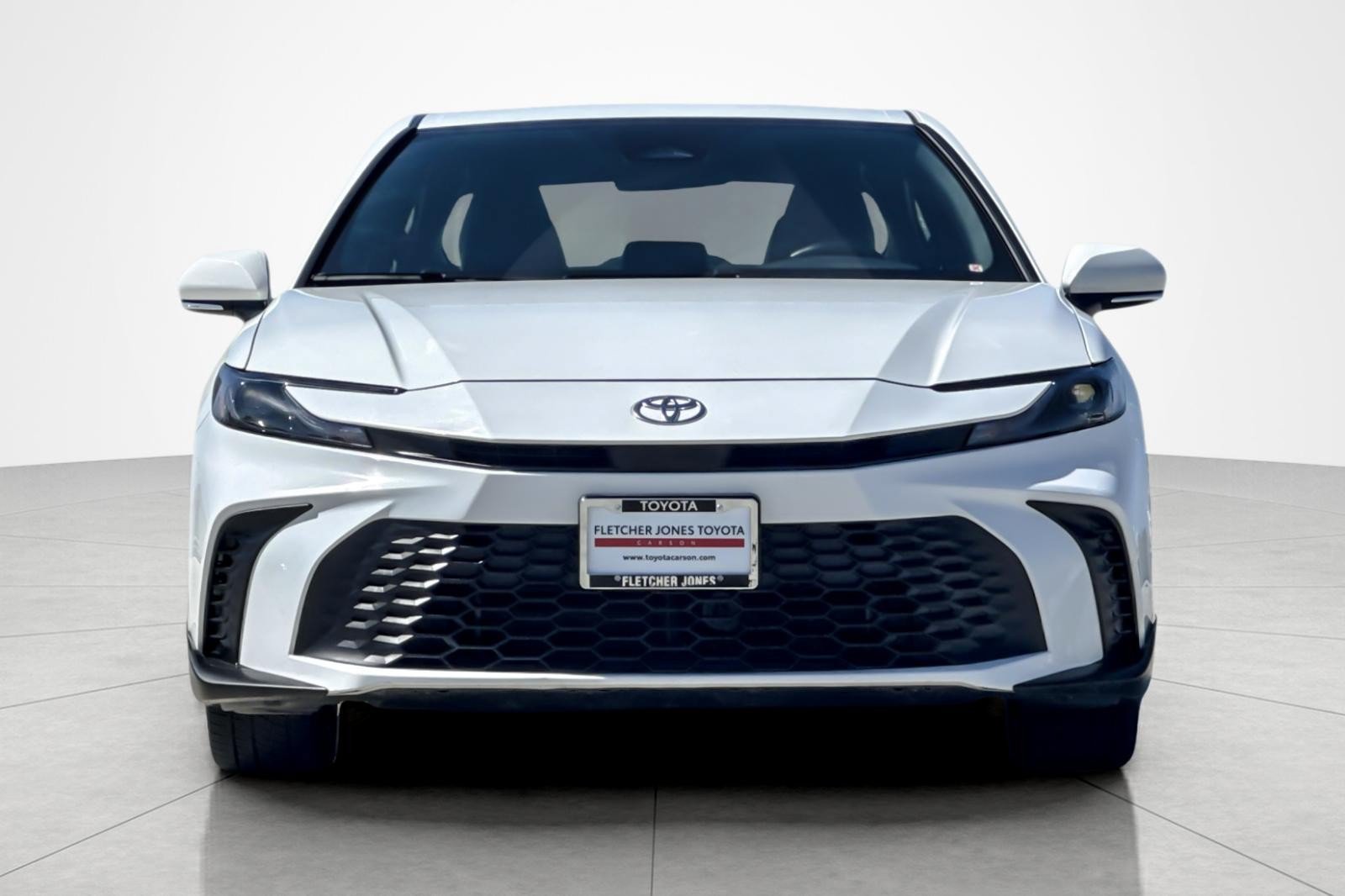Certified 2025 Toyota Camry SE FWD image 8