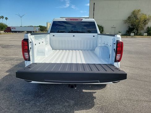 New 2026 GMC Sierra 1500 Elevation image 7