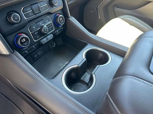 Used 2021 Chevrolet Tahoe Z71 image 26