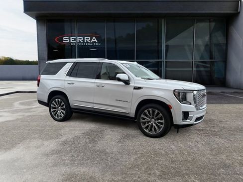 Used 2021 GMC Yukon Denali w/ Denali Premium Package AWD/4WD image 7