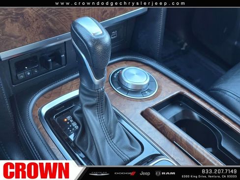 Used 2024 Nissan Armada SL w/ Captain's Chairs Package image 33