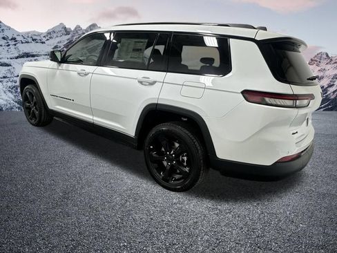New 2025 Jeep Grand Cherokee L Altitude AWD/4WD image 4