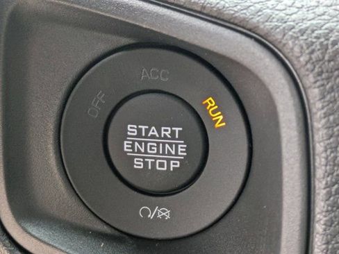 New 2025 Jeep Gladiator Sport image 24