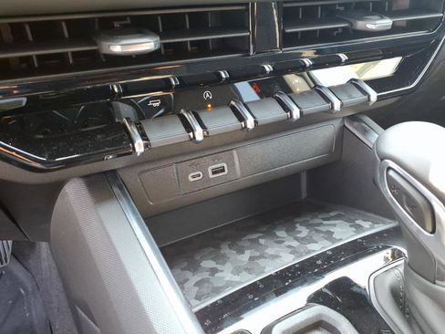 New 2026 GMC Canyon Elevation w/ Convenience Package RWD image 15