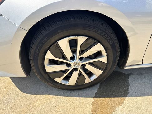 Used 2019 Nissan Altima 2.5 S image 11