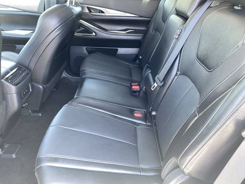 Certified 2026 INFINITI QX60 Luxe w/ Cargo Package FWD image 15