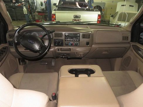 Used 2004 Ford F250 Lariat AWD/4WD image 42