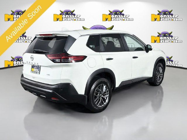 Used 2021 Nissan Rogue S AWD/4WD image 5