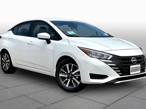 New 2025 Nissan Versa SV w/ Trunk Package FWD image 2