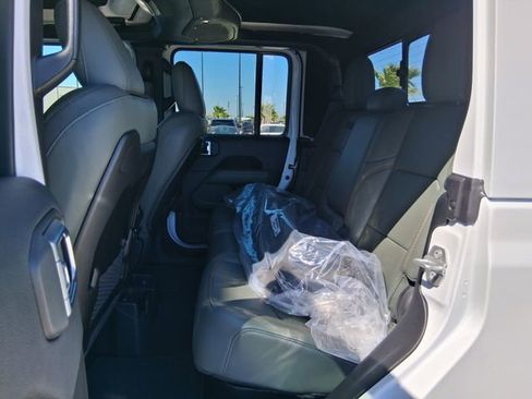 New 2026 Jeep Gladiator Mojave image 22