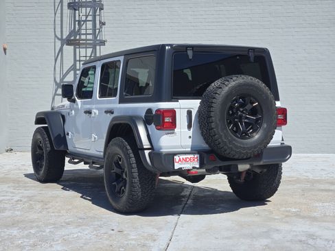 Used 2018 Jeep Wrangler Unlimited Rubicon AWD/4WD image 5