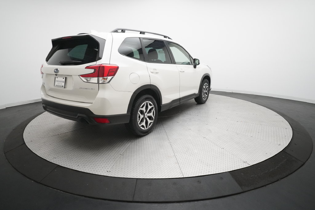 Used 2023 Subaru Forester Premium AWD/4WD image 36
