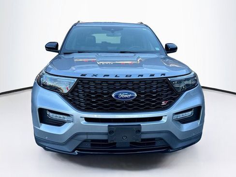 Used 2020 Ford Explorer ST w/ Premium Technology Package image 2