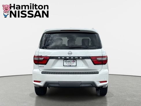 Used 2024 Nissan Armada SV image 3