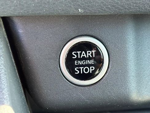 Certified 2023 Nissan Rogue S image 12