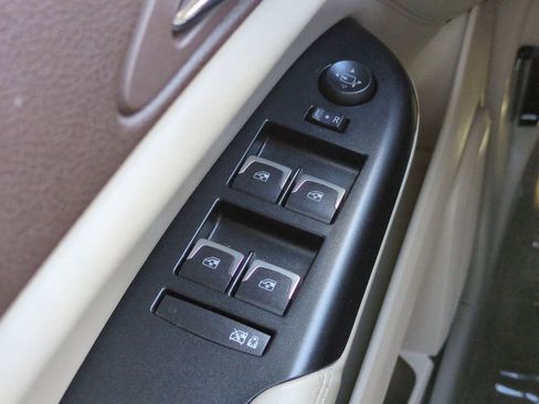 Used 2015 Cadillac SRX Premium image 26