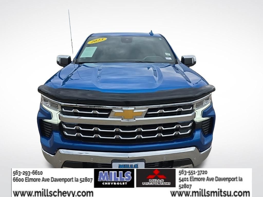 Used 2023 Chevrolet Silverado 1500 LTZ w/ Z71 Off-Road Package AWD/4WD image 8
