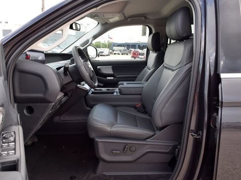 New 2026 Ford Expedition Active RWD image 16