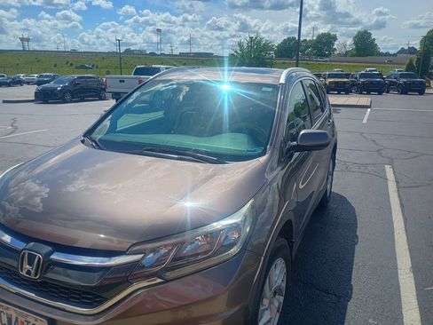 Used 2016 Honda CR-V EX-L image 2