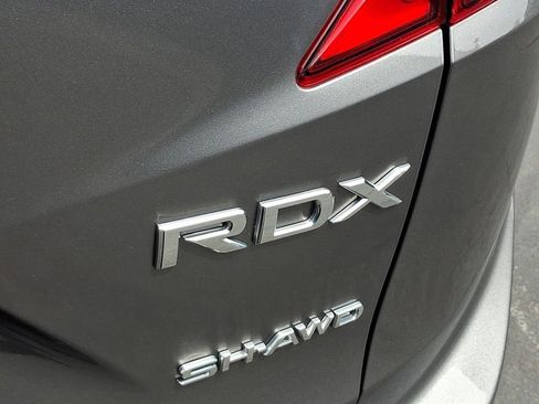 Used 2024 Acura RDX SH-AWD image 25