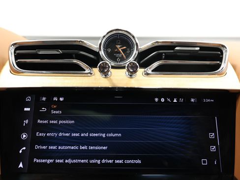 Used 2023 Bentley Bentayga Speed AWD/4WD image 47