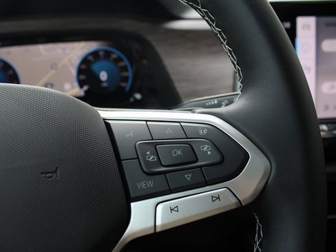 New 2025 Volkswagen Atlas SEL image 12