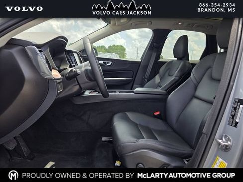 Used 2024 Volvo XC60 B5 Plus AWD/4WD image 13