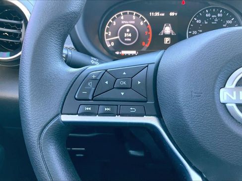 Used 2024 Nissan Kicks SV image 22