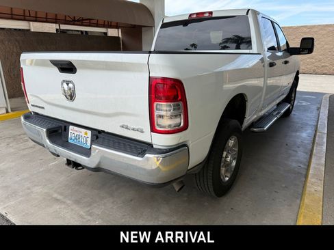 Used 2024 RAM 2500 Big Horn AWD/4WD image 3