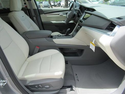 New 2026 Cadillac XT5 Premium Luxury w/ Driver Assist Package FWD image 9