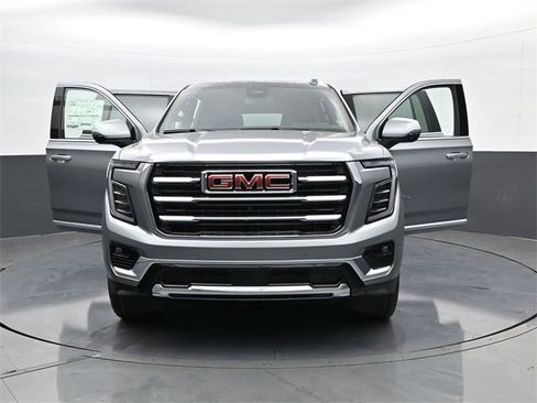 New 2026 GMC Yukon XL Elevation image 32