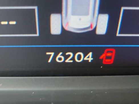 Used 2019 Cadillac XT4 Premium Luxury w/ Enhanced Visibility Package FWD image 14