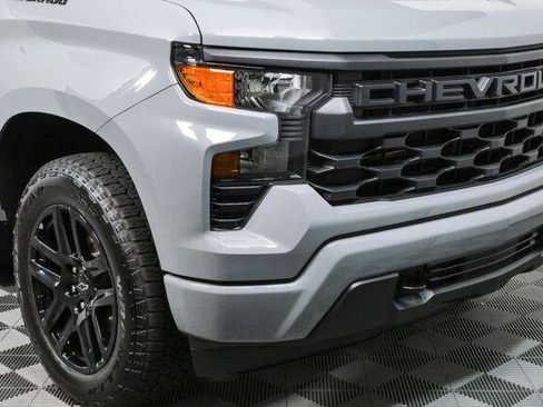 Used 2025 Chevrolet Silverado 1500 Custom w/ Turbomax Blackout Package AWD/4WD image 5