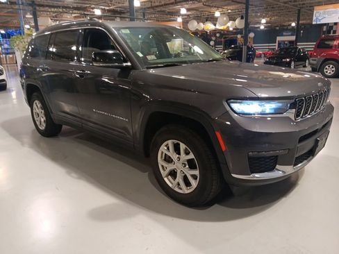 Used 2023 Jeep Grand Cherokee L Limited AWD/4WD image 1
