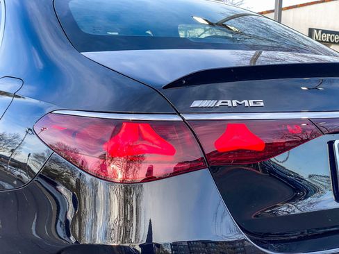 New 2025 Mercedes-Benz E 53 AMG e 4MATIC Sedan image 8