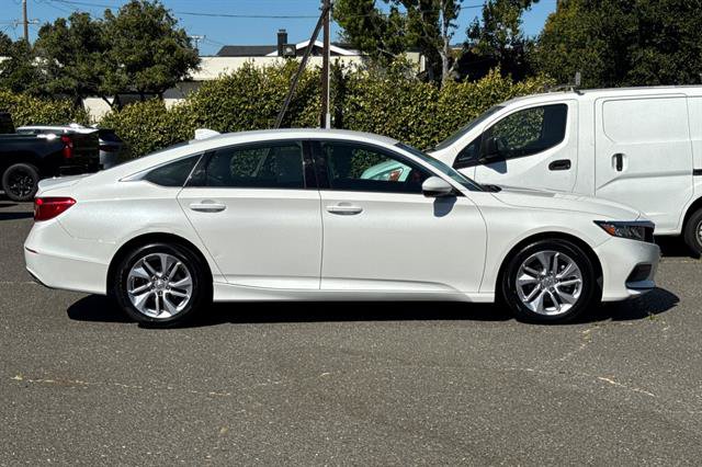 Used 2018 Honda Accord LX image 2