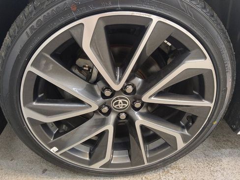 Used 2020 Toyota Corolla SE FWD image 31
