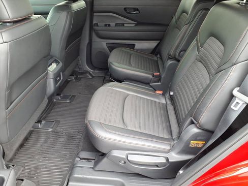 Used 2025 Nissan Pathfinder Rock Creek AWD/4WD image 21