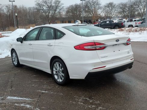Used 2020 Ford Fusion SE image 6
