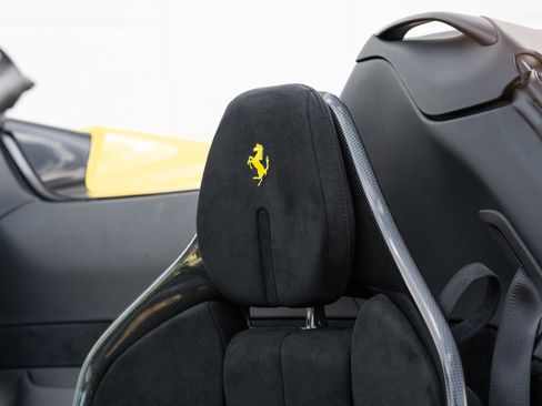 Used 2025 Ferrari SF90 Spider image 6