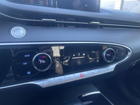 Used 2025 Genesis GV70 2.5T image 22