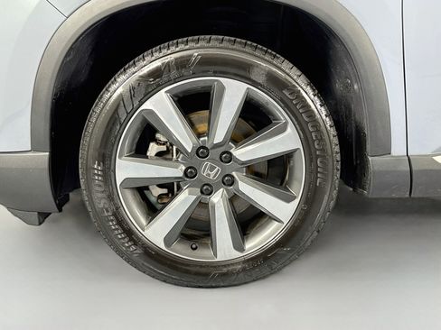 Certified 2024 Honda Pilot Touring image 34