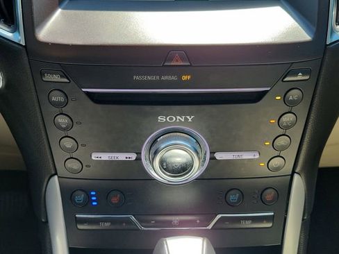 Used 2018 Ford Edge Titanium w/ Equipment Group 301A image 33