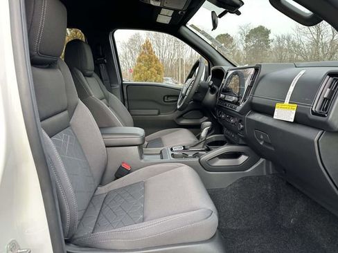 New 2026 Nissan Frontier SV w/ SV Convenience Package AWD/4WD image 10