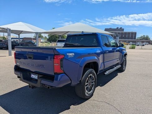 Used 2025 Toyota Tacoma TRD Sport AWD/4WD image 5